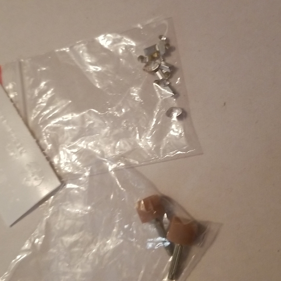 Badgley Mischka Salsa Ivory Satin D'orsay Pumps - Picture 7 of 9